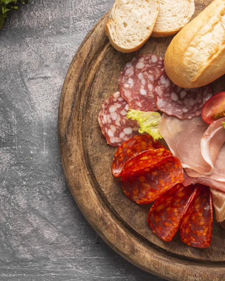 Chorizo, salchichón y lomo ibérico - Alhcorte